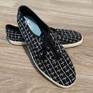 Keds women plaid 9.5 sneakers NWOT